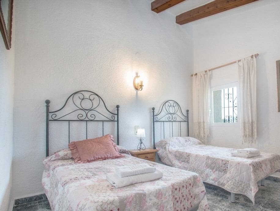 4 bedroom Finca/Country House for rent in Teulada with pool garage - € 3,000 (Ref: 10102631)