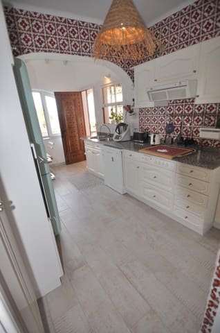 4 makuuhuone Huvila myytävänä paikassa Moraira, Teulada-Moraira mukana uima-altaan 
autotalli - 1 599 000 € (Ref: 10120225)