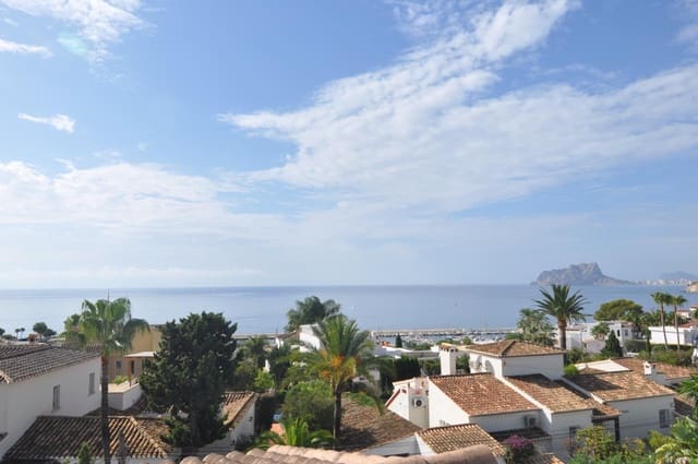 4 makuuhuone Huvila myytävänä paikassa Moraira, Teulada-Moraira mukana uima-altaan 
autotalli - 1 599 000 € (Ref: 10120225)