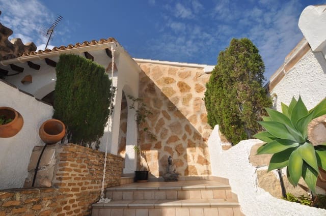 4 makuuhuone Huvila myytävänä paikassa Moraira, Teulada-Moraira mukana uima-altaan 
autotalli - 1 599 000 € (Ref: 10120225)