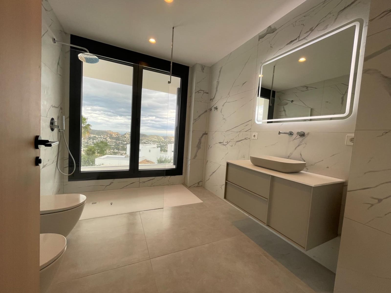 3 bedroom Villa for sale in Moraira with pool garage - € 2,250,000 (Ref: 3804676)