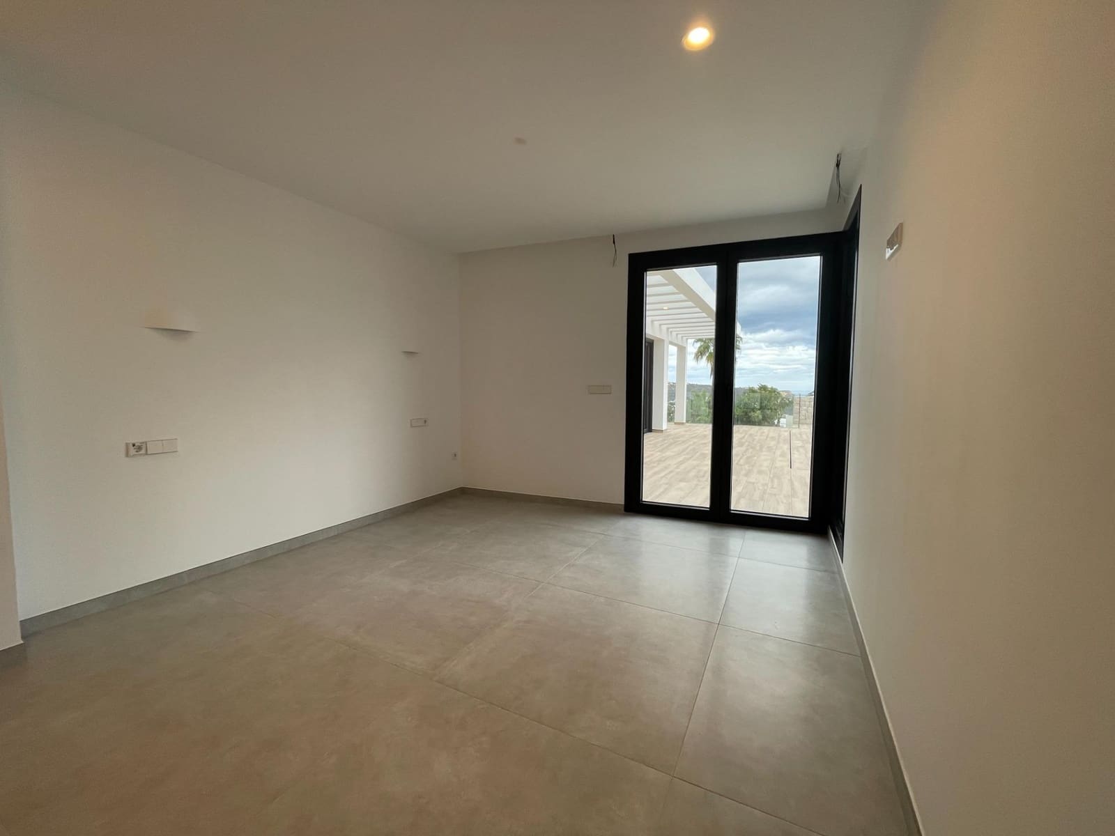 3 bedroom Villa for sale in Moraira with pool garage - € 2,250,000 (Ref: 3804676)