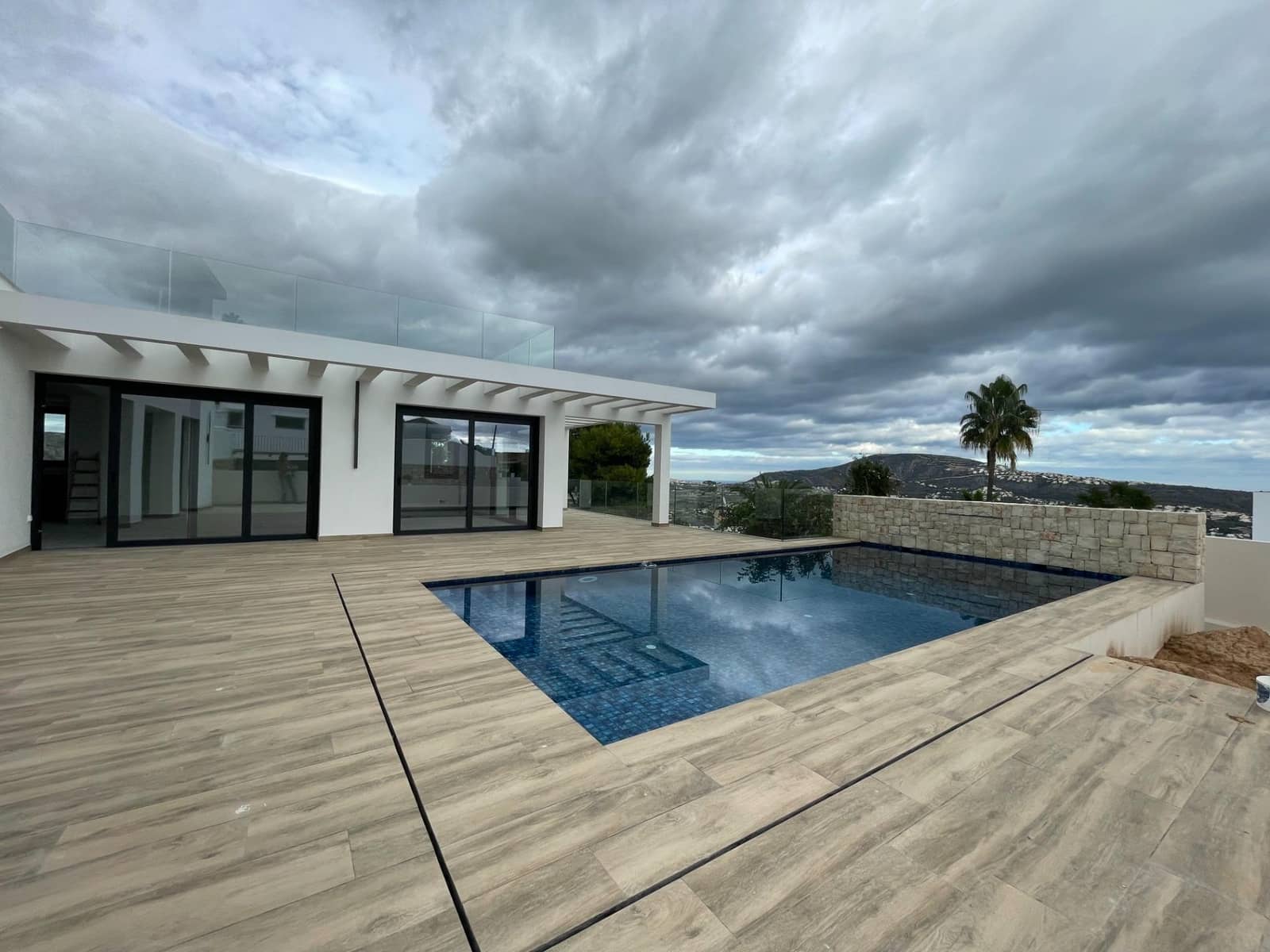 3 bedroom Villa for sale in Moraira with pool garage - € 2,250,000 (Ref: 3804676)
