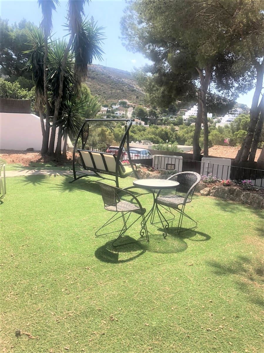 Villa/Maison de 4 chambres à louer à Moraira avec piscine - 1 900 € (Ref: 6160461)