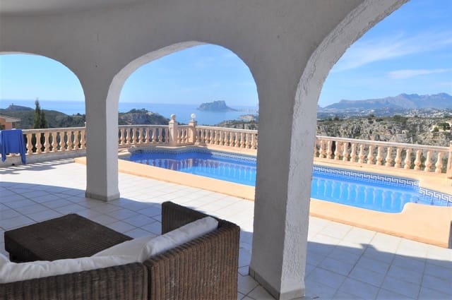 Chalet de 4 habitaciones en Cumbre del Sol, Benitachell / Benitatxell en venta con piscina garaje - 975.000 € (Ref: 7453378)