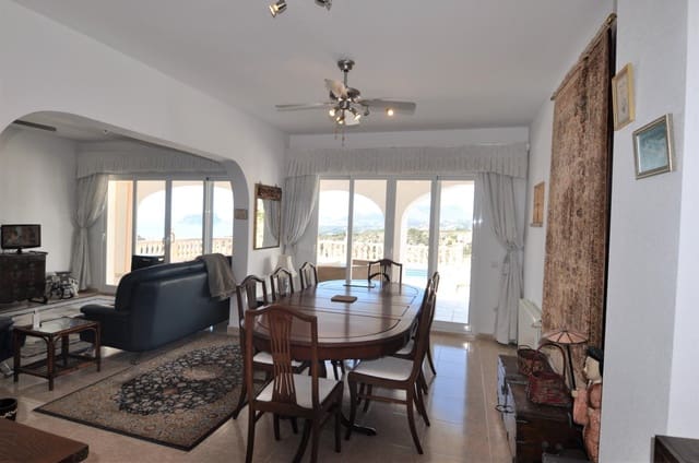 Chalet de 4 habitaciones en Cumbre del Sol, Benitachell / Benitatxell en venta con piscina garaje - 975.000 € (Ref: 7453378)