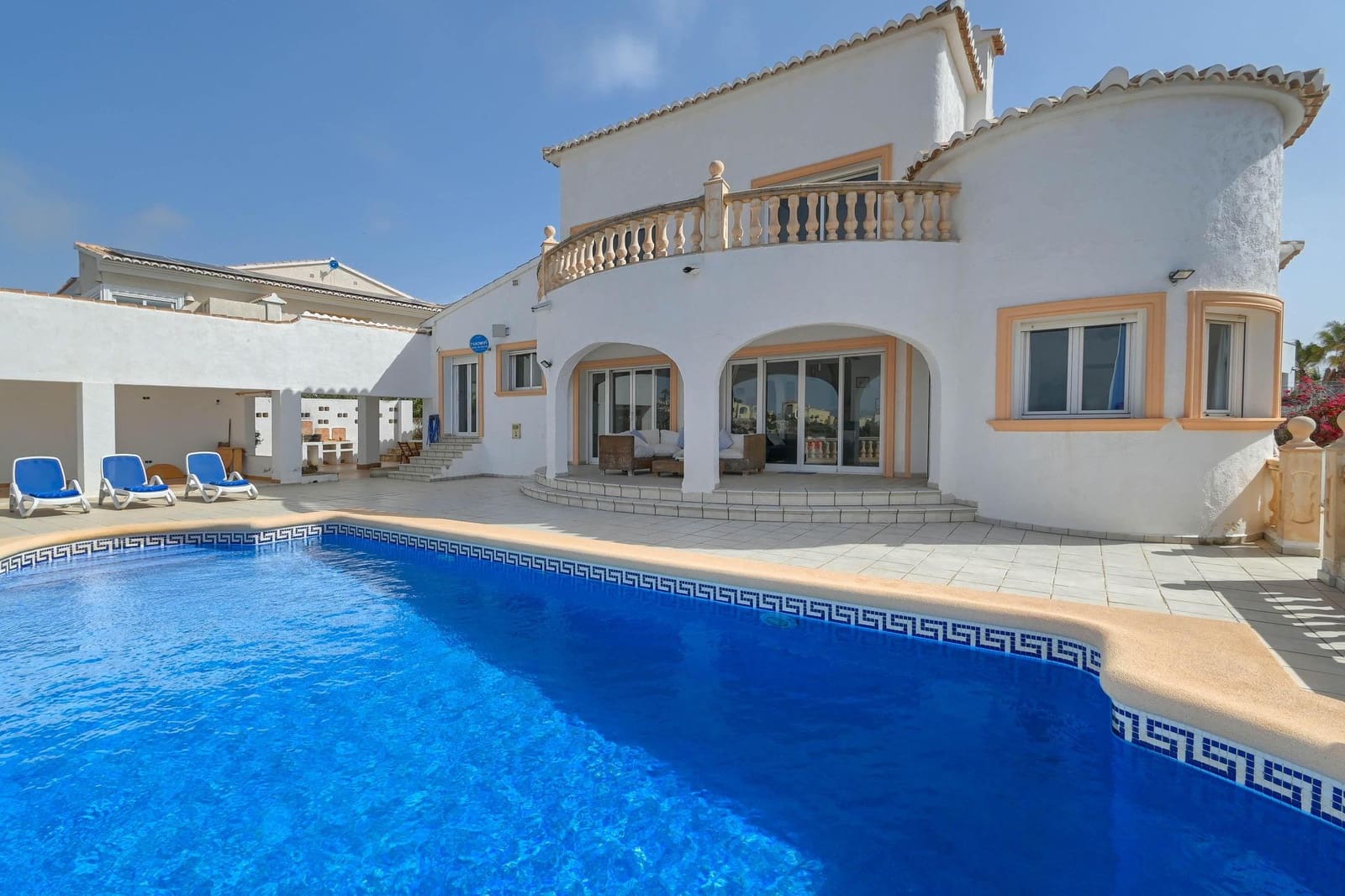 4 soveværelse Villa til salg i Cumbre del Sol med swimmingpool garage - € 975.000 (Ref: 7453378)