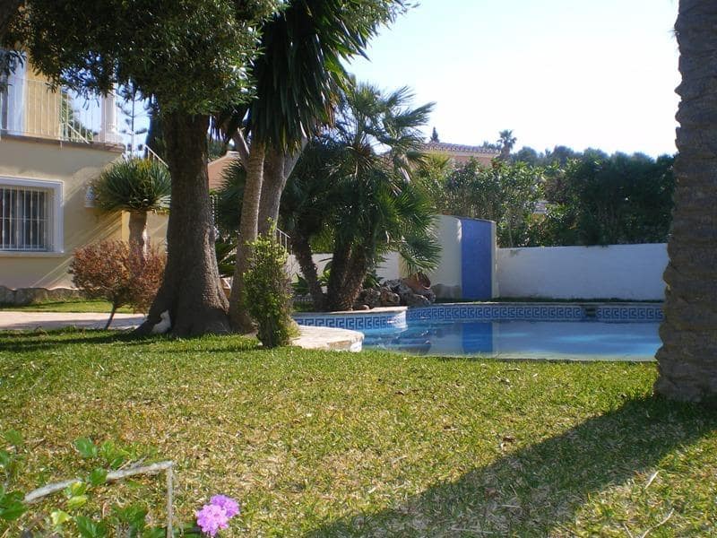 4 slaapkamer Villa te koop in Moraira met zwembad garage - € 965.000 (Ref: 8120297)