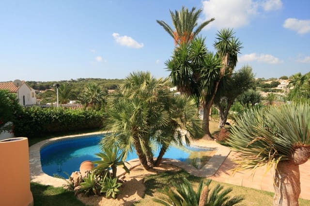 4 slaapkamer Villa te koop in Moraira, Teulada-Moraira met zwembad garage - € 965.000 (Ref: 8120297)