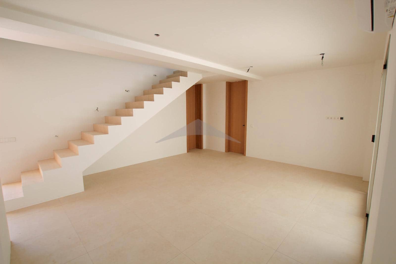 3 slaapkamer Villa te koop in Moraira met zwembad - € 1.250.000 (Ref: 8142698)