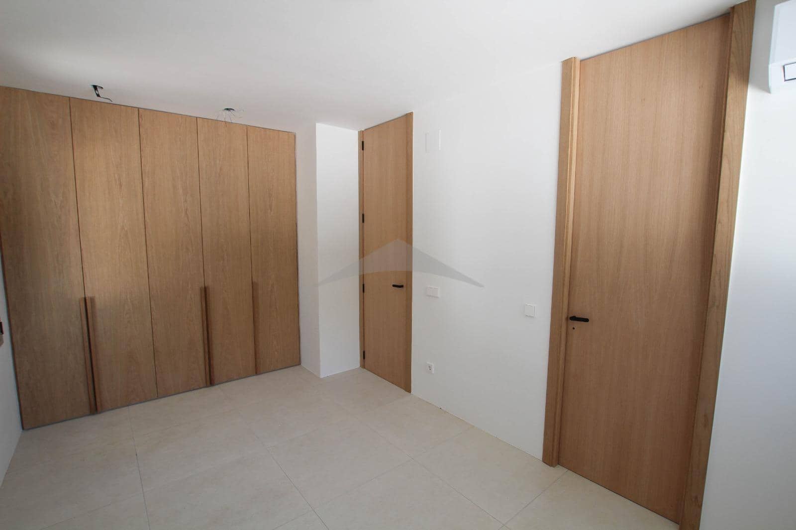 3 slaapkamer Villa te koop in Moraira met zwembad - € 1.250.000 (Ref: 8142698)