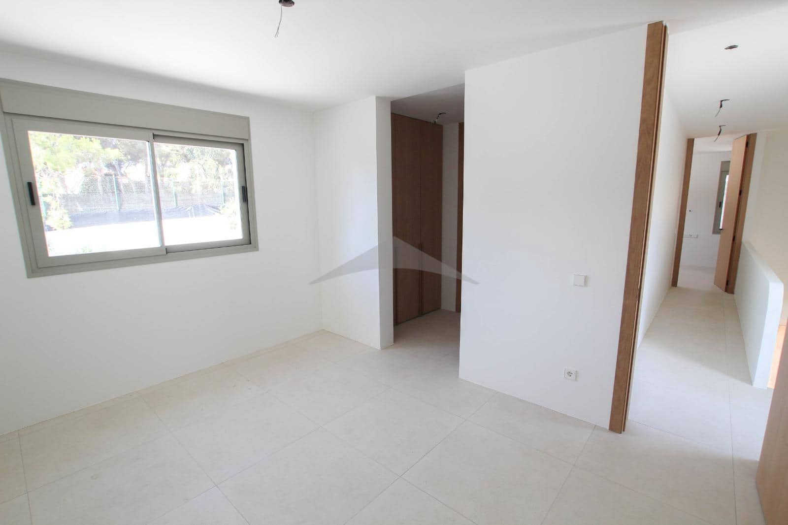 3 slaapkamer Villa te koop in Moraira met zwembad - € 1.250.000 (Ref: 8142698)