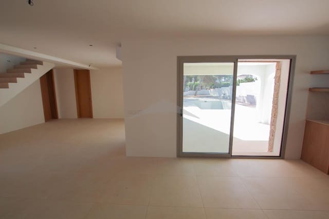 3 slaapkamer Villa te koop in Moraira, Teulada-Moraira met zwembad - € 1.250.000 (Ref: 8142698)