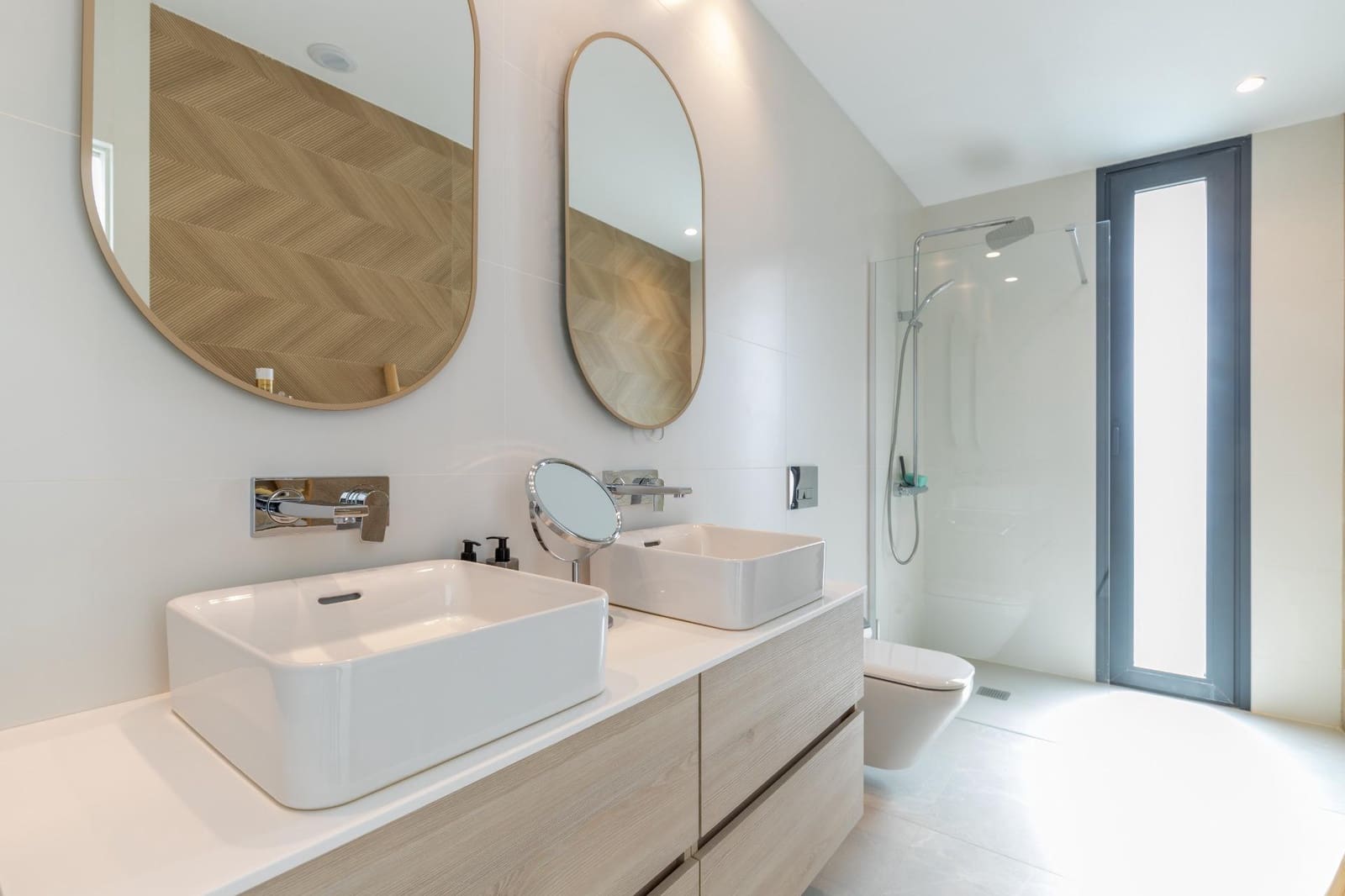 4 bedroom Villa for sale in Benissa with pool - € 1,250,000 (Ref: 8556956)