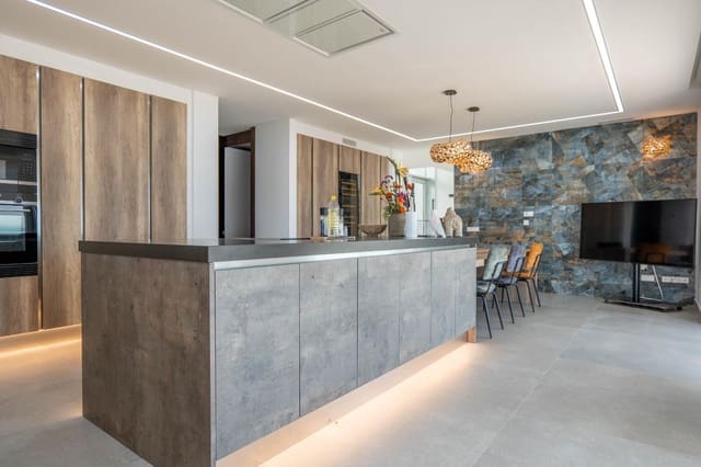 4 Zimmer Villa zu verkaufen in Calpe / Calp mit Pool Garage - 2.825.000 € (Ref: 8662740)