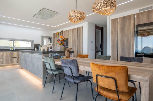 4 Zimmer Villa zu verkaufen in Calpe / Calp mit Pool Garage - 2.825.000 € (Ref: 8662740)