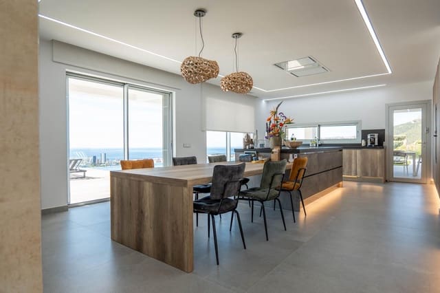 4 Zimmer Villa zu verkaufen in Calpe / Calp mit Pool Garage - 2.825.000 € (Ref: 8662740)