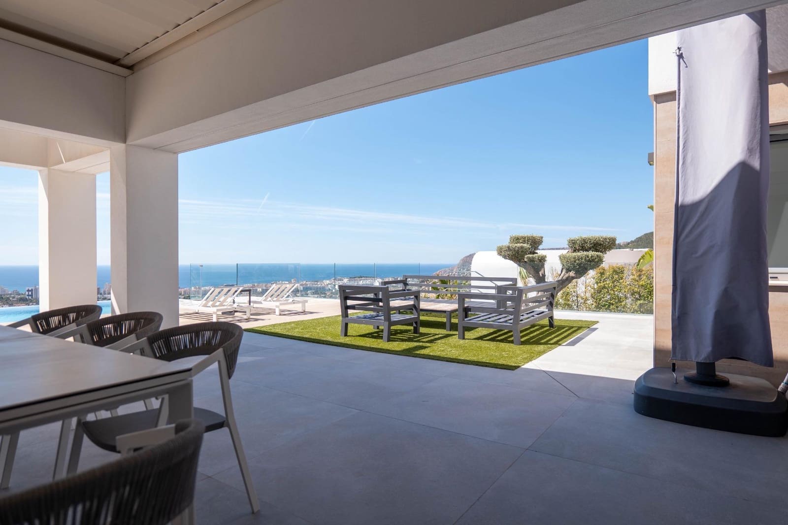 4 Zimmer Villa zu verkaufen in Calpe / Calp mit Pool Garage - 2.825.000 € (Ref: 8662740)