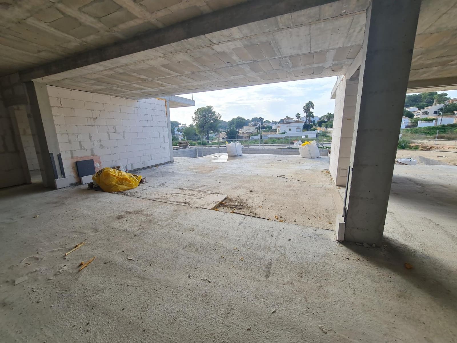 3 bedroom Villa for sale in Moraira with pool - € 1,475,000 (Ref: 8712854)