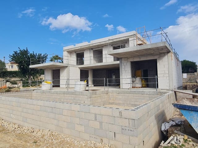 Chalet de 3 habitaciones en Moraira, Teulada-Moraira en venta con piscina - 1.475.000 € (Ref: 8712854)