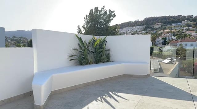 4 bedroom Villa for sale in Benissa with pool garage - € 1,370,000 (Ref: 8910970)