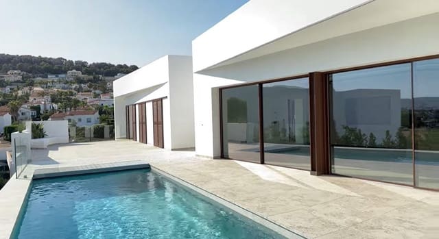 4 bedroom Villa for sale in Benissa with pool garage - € 1,370,000 (Ref: 8910970)