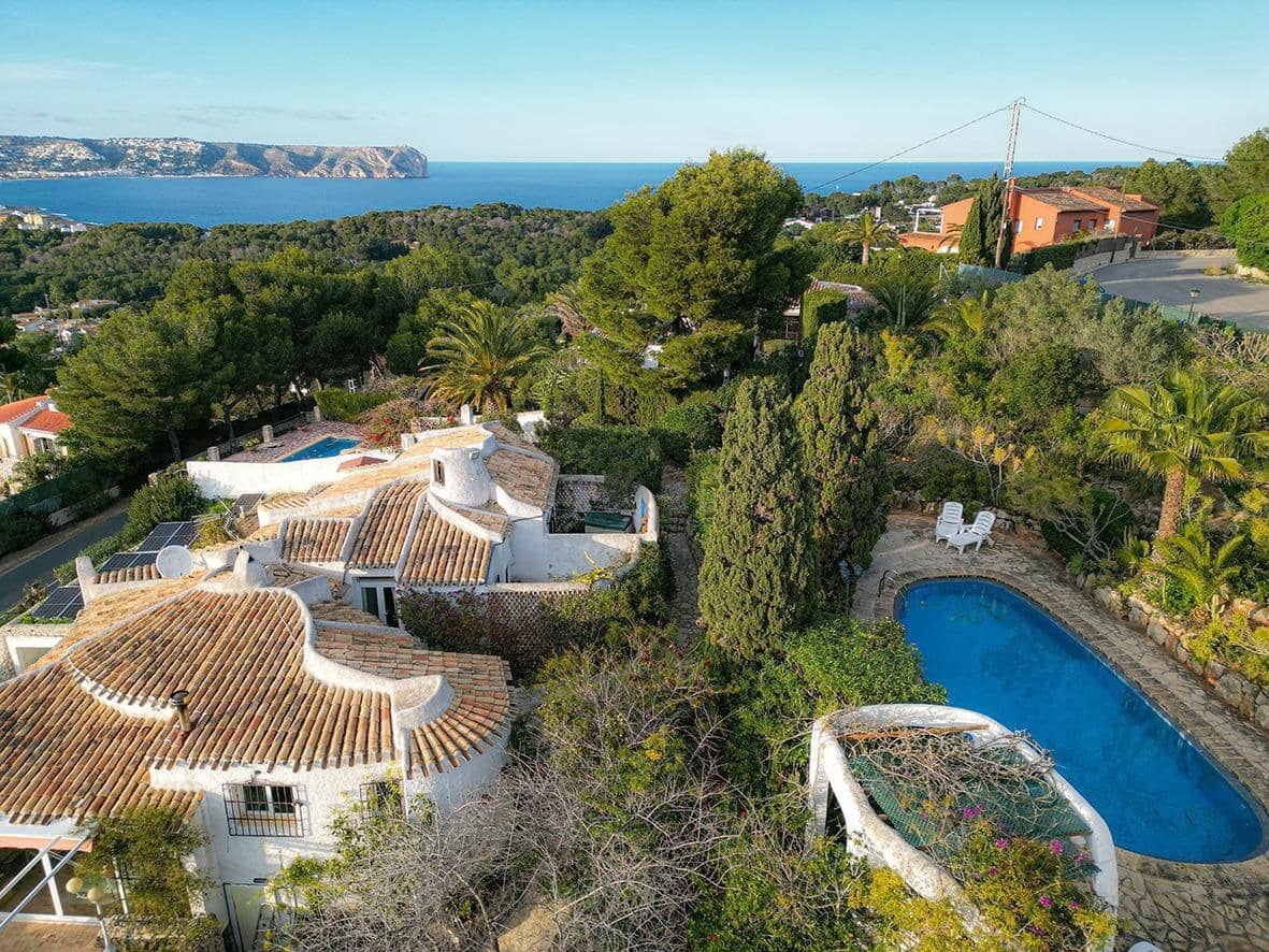 6 bedroom Villa for sale in Javea / Xabia with pool garage - € 1,090,000 (Ref: 9031411)