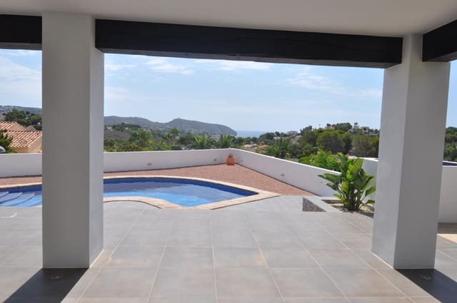 Chalet de 3 habitaciones en Moraira, Teulada-Moraira en venta con piscina - 1.440.000 € (Ref: 9085233)