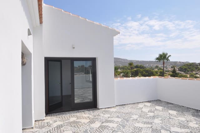 Chalet de 3 habitaciones en Moraira, Teulada-Moraira en venta con piscina - 1.440.000 € (Ref: 9085233)