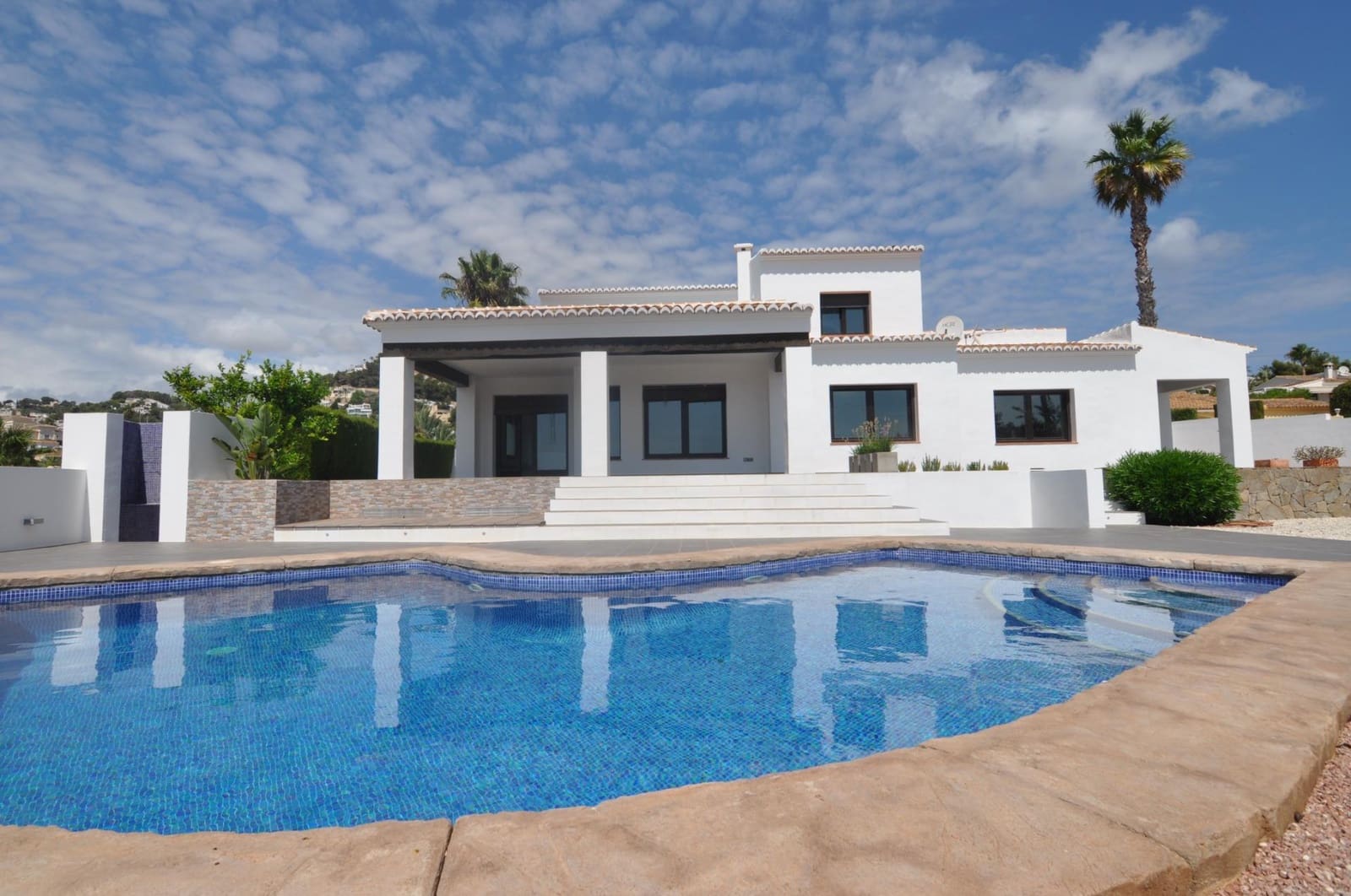3 bedroom Villa for sale in Moraira with pool - € 1,440,000 (Ref: 9085233)