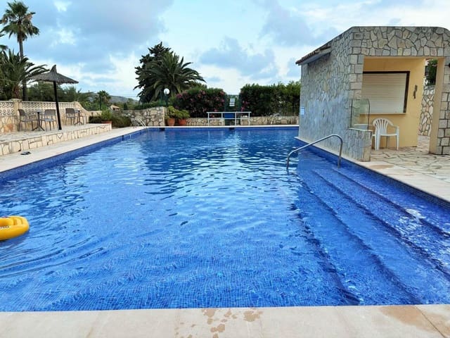 1 slaapkamer Rijtjeshuis te huur in Moraira, Teulada-Moraira met zwembad garage - € 900 (Ref: 9165724)