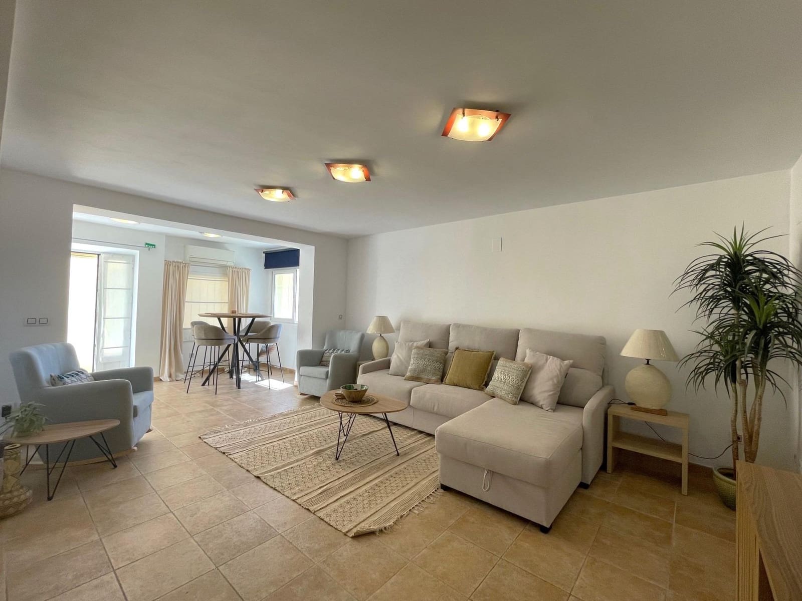 2 bedroom Apartment for rent in Moraira with pool - € 1,250 (Ref: 9415901)