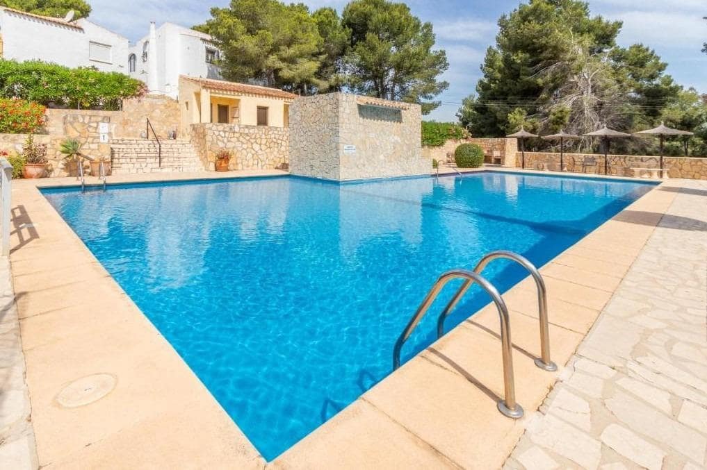2 bedroom Apartment for rent in Moraira with pool - € 1,250 (Ref: 9415901)