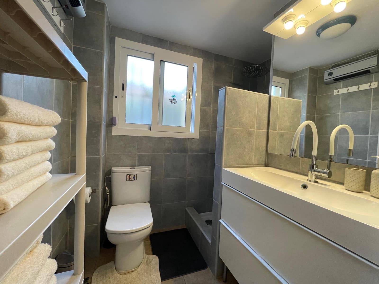 Bungalow de 2 chambres à louer à Moraira avec piscine garage - 1 250 € (Ref: 9415901)