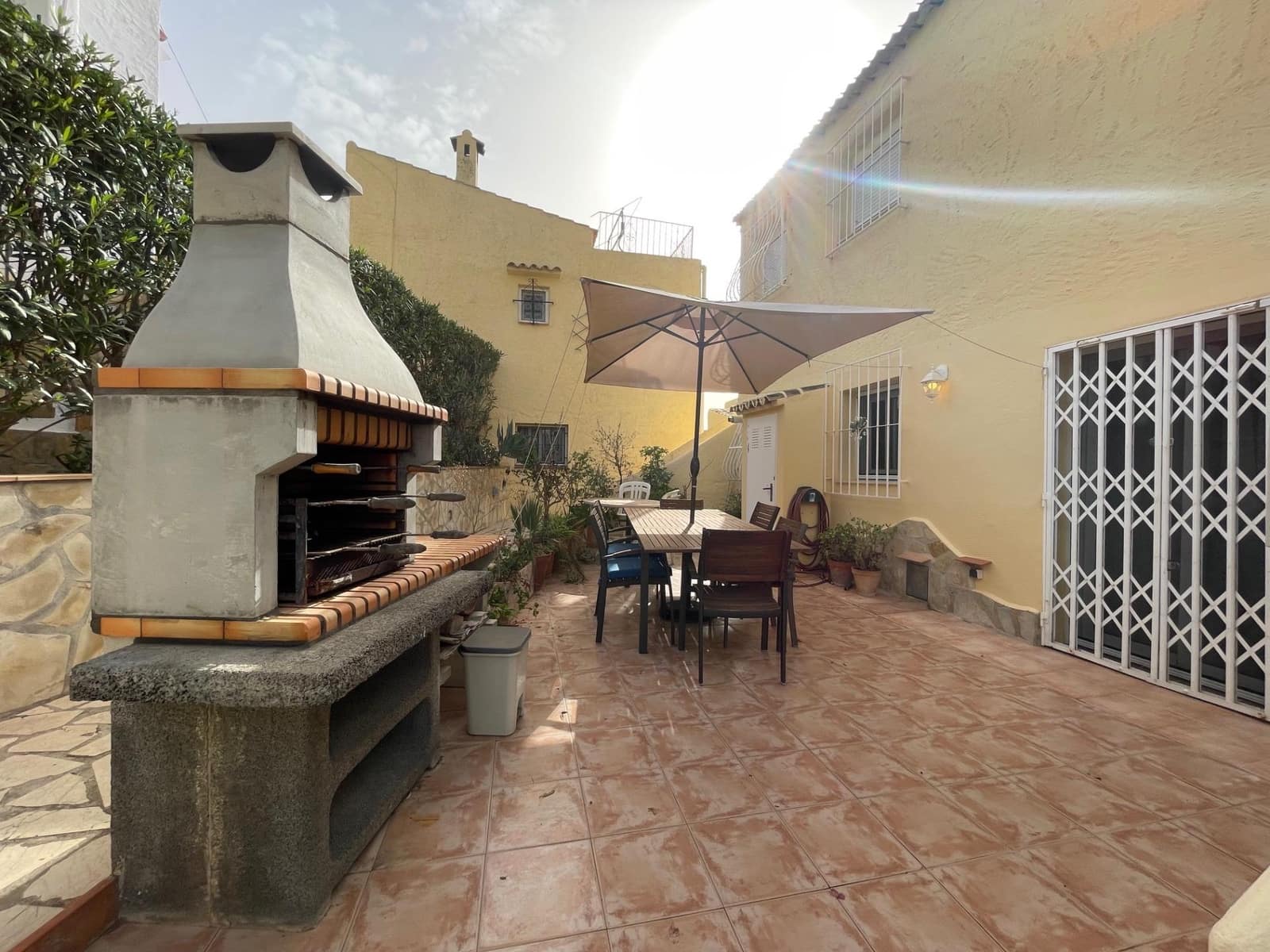 Bungalow de 2 chambres à louer à Moraira avec piscine garage - 1 250 € (Ref: 9415901)