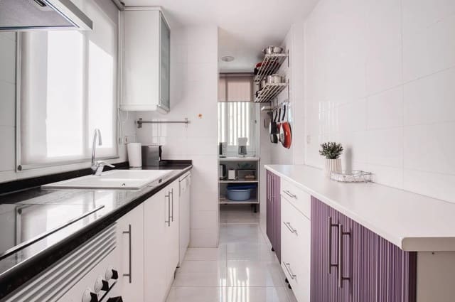 2 soveværelse Lejlighed til leje i Calpe / Calp - € 1.600 (Ref: 9491305)