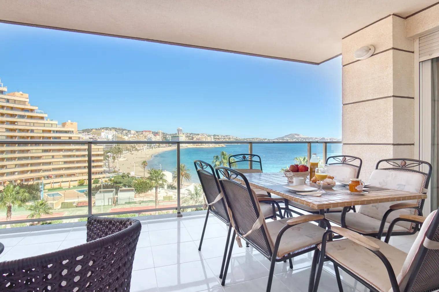 2 bedroom Apartment for rent in Calpe / Calp - € 1,600 (Ref: 9491305)