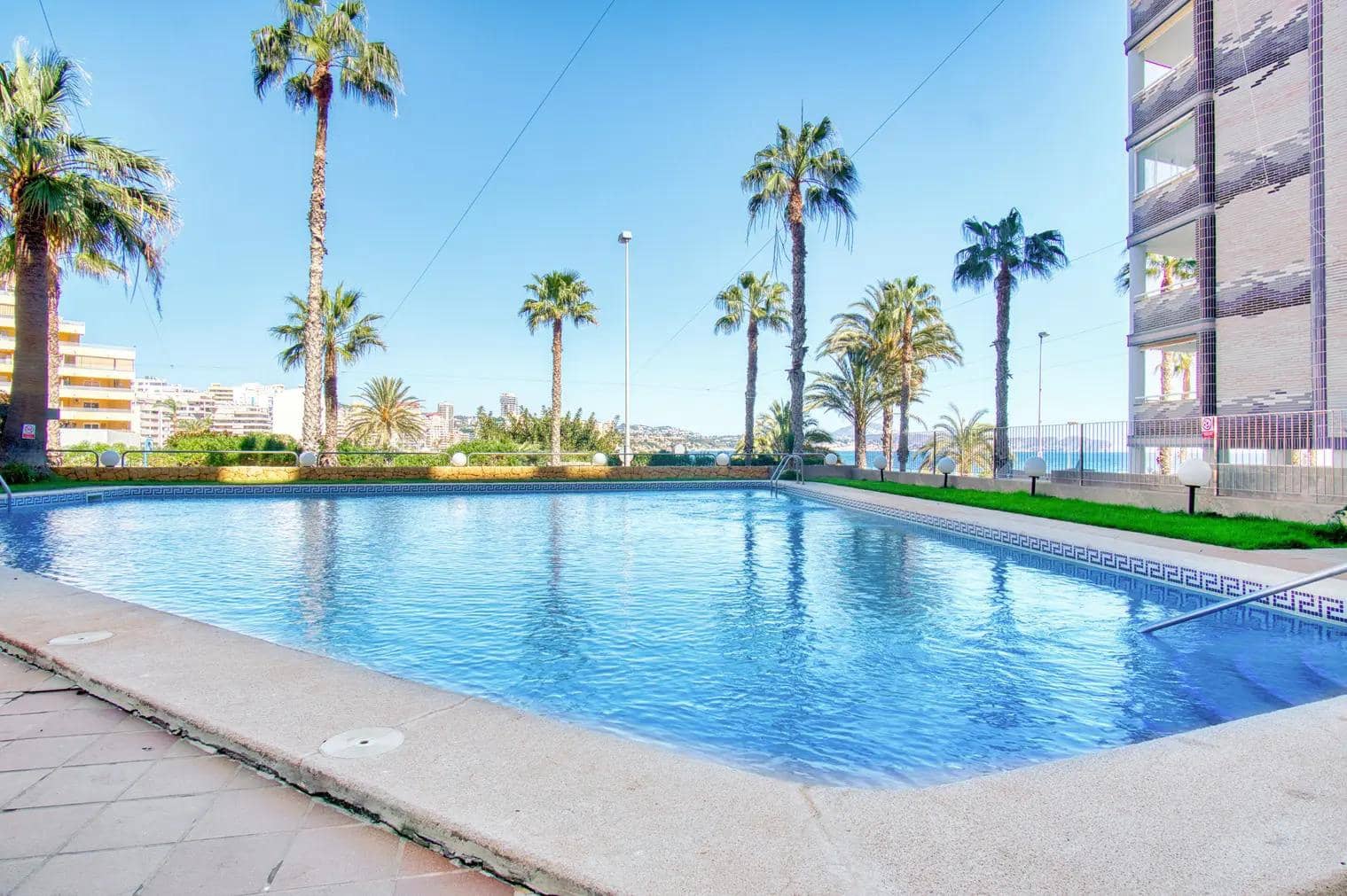 2 bedroom Apartment for rent in Calpe / Calp - € 1,600 (Ref: 9491305)