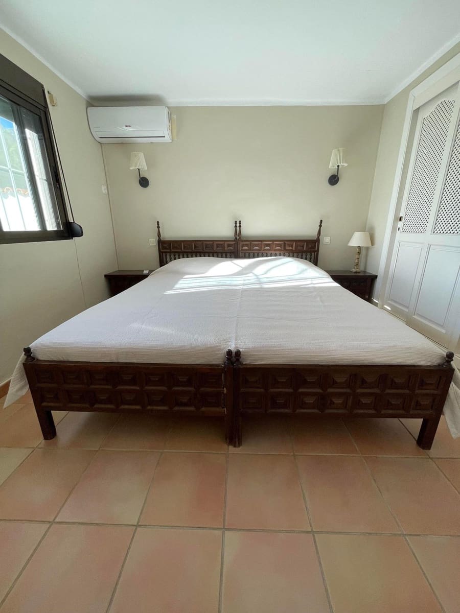 1 slaapkamer Bungalow te koop in Moraira met zwembad - € 240.000 (Ref: 9502340)