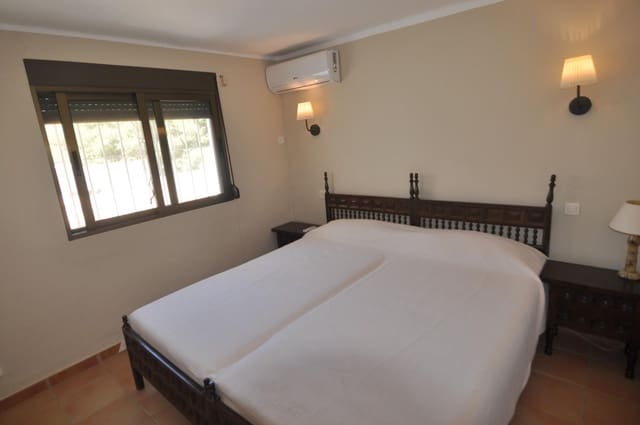 1 sovrum Bungalow till salu i Moraira, Teulada-Moraira med pool - 239 000 € (Ref: 9502340)