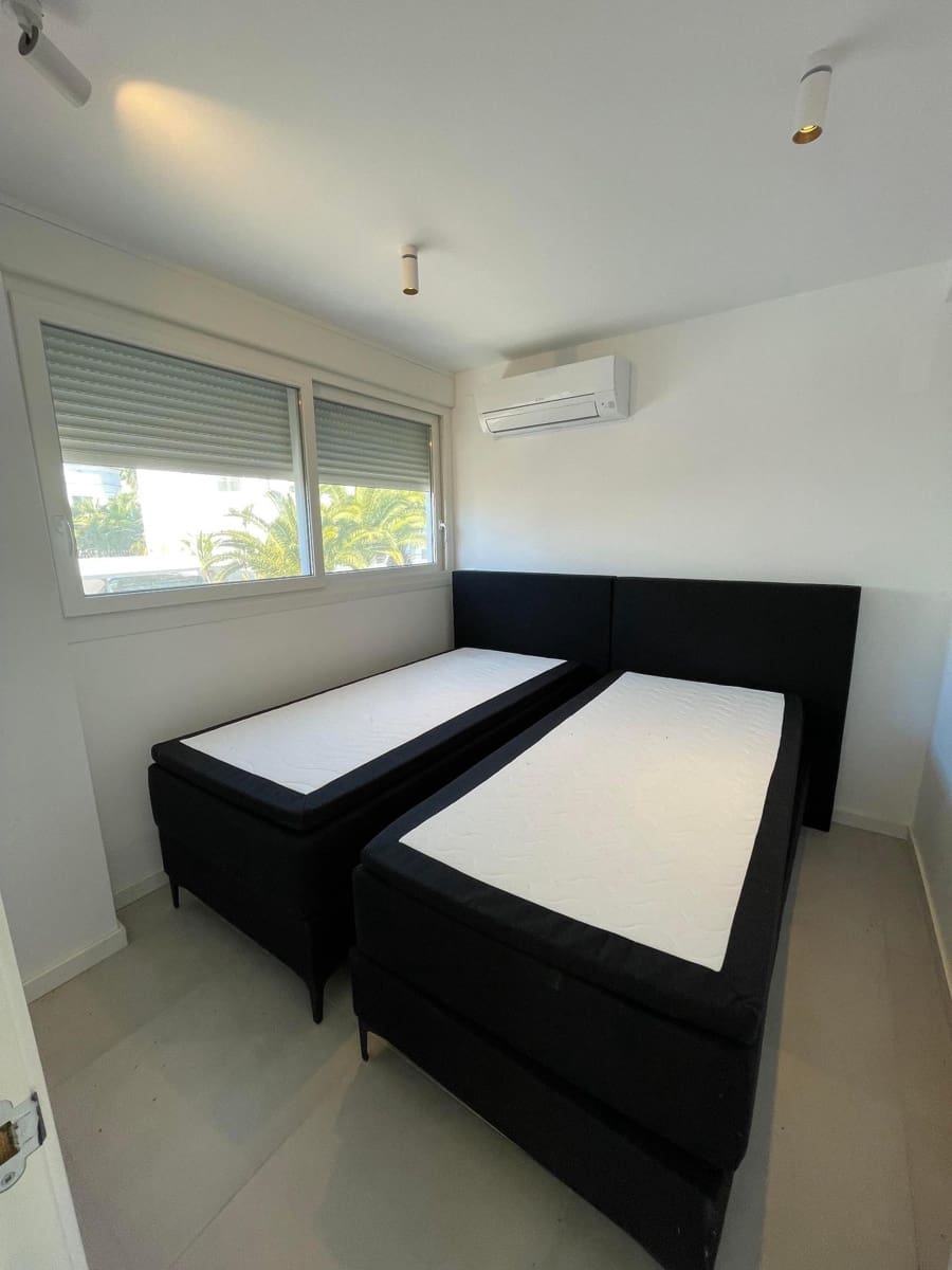 Ático de 2 habitaciones en Moraira en alquiler - 1.600 € (Ref: 9513390)