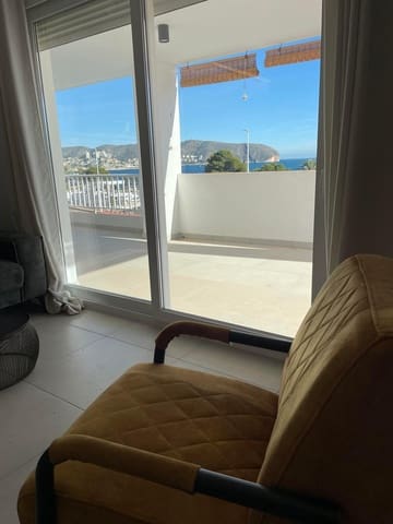 Ático de 2 habitaciones en Moraira, Teulada-Moraira en alquiler - 1.600 € (Ref: 9513390)