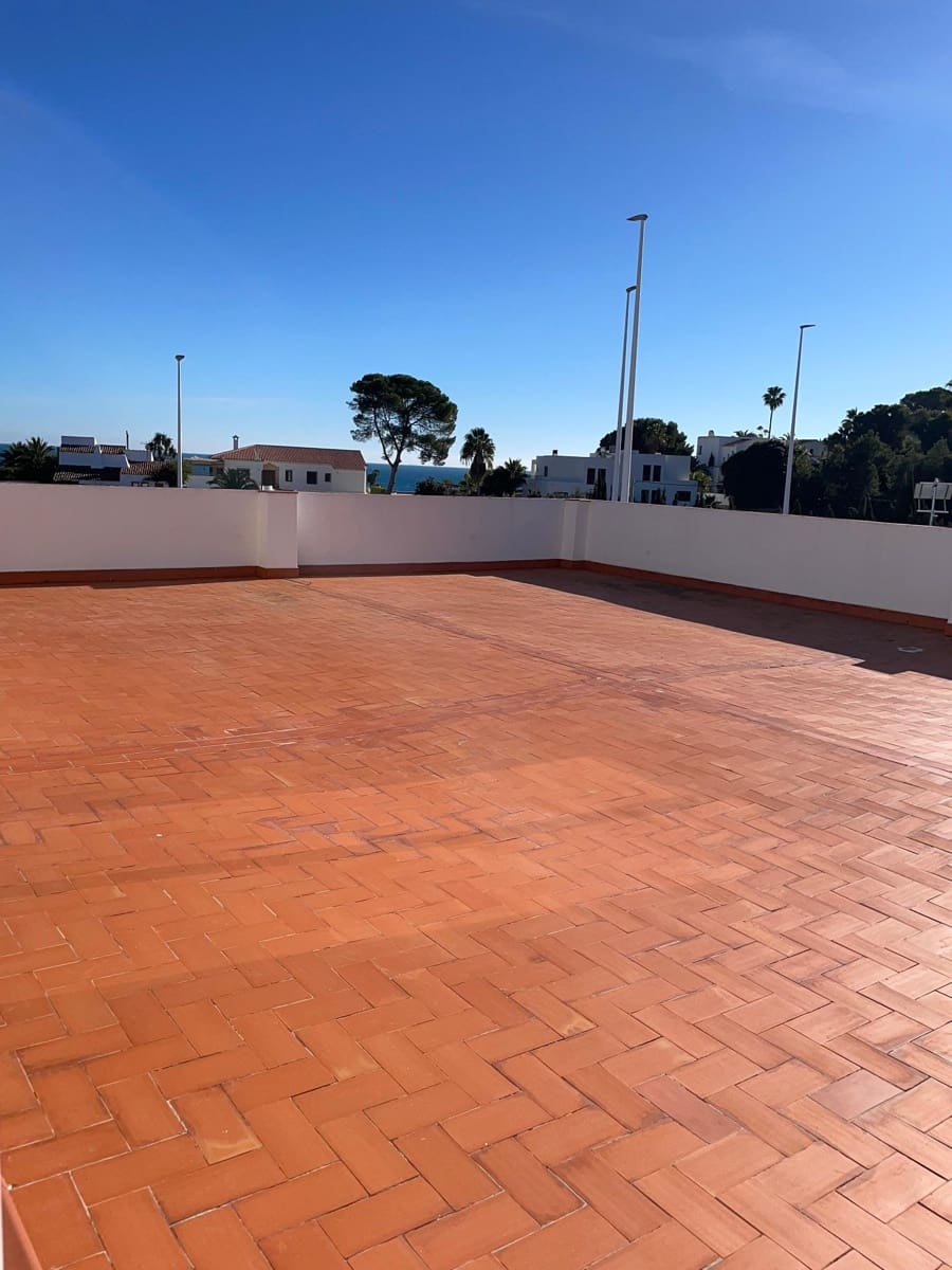 Ático de 2 habitaciones en Moraira en alquiler - 1.600 € (Ref: 9513390)