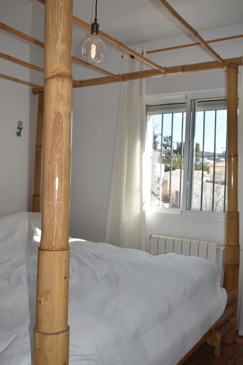 Chalet de 3 habitaciones en Moraira en venta - 650.000 € (Ref: 9711951)