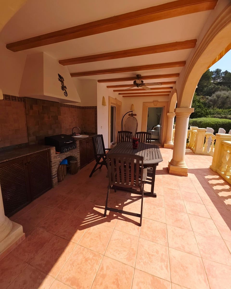 Chalet de 3 habitaciones en Moraira en venta con garaje - 695.000 € (Ref: 9719900)