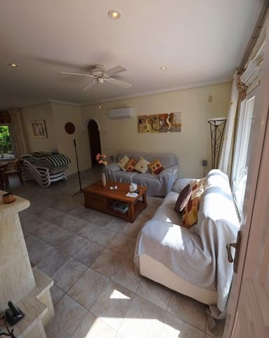 3 soveværelse Villa til salg i Moraira, Teulada-Moraira med garage - € 695.000 (Ref: 9719900)