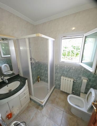 3 soveværelse Villa til salg i Moraira, Teulada-Moraira med garage - € 695.000 (Ref: 9719900)