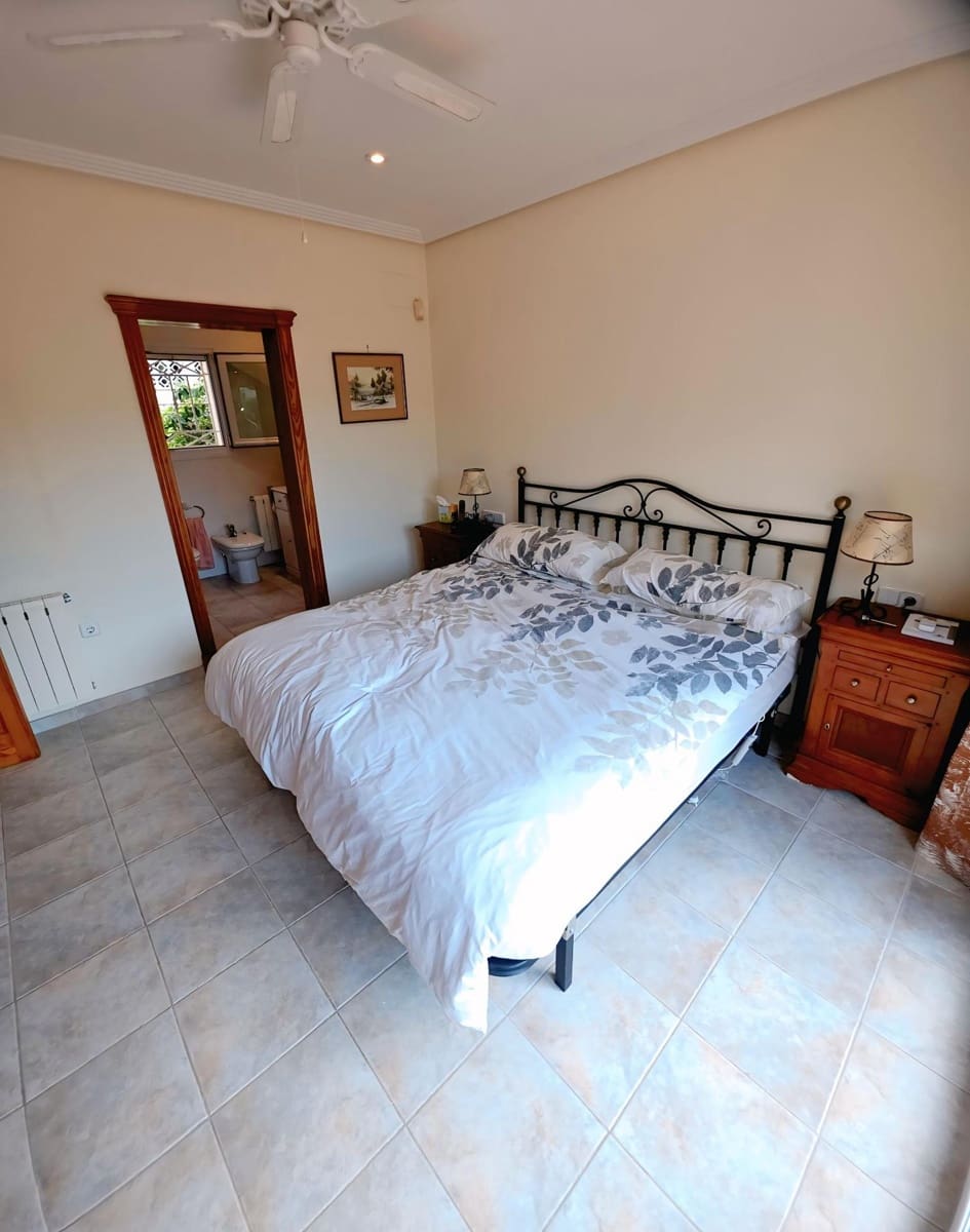 3 soveværelse Villa til salg i Moraira med garage - € 695.000 (Ref: 9719900)