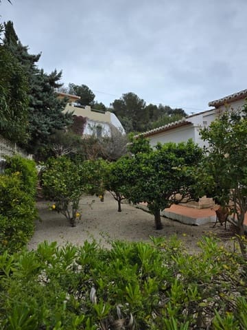 3 soveværelse Villa til salg i Moraira, Teulada-Moraira med garage - € 695.000 (Ref: 9719900)