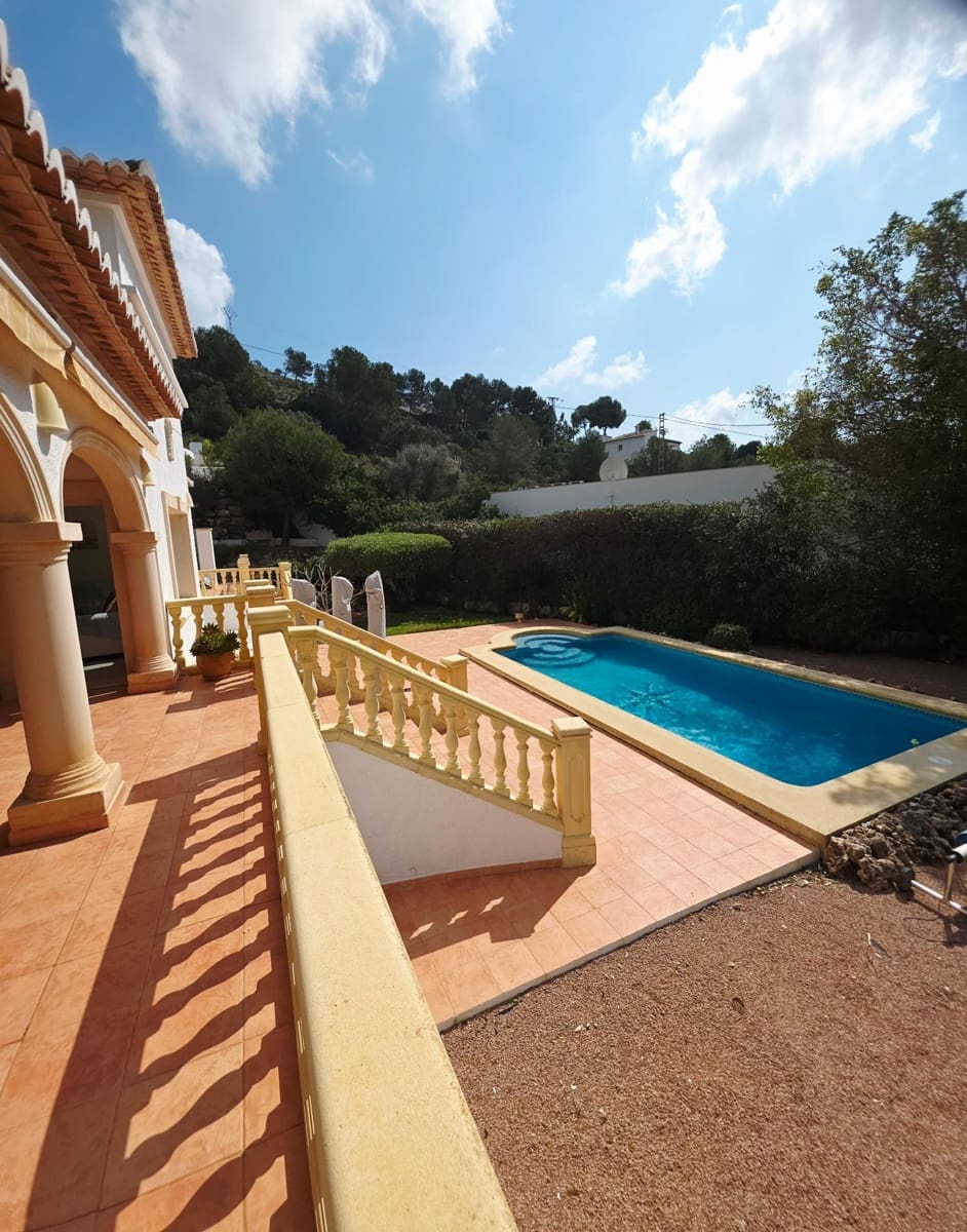 3 soveværelse Villa til salg i Moraira med garage - € 695.000 (Ref: 9719900)